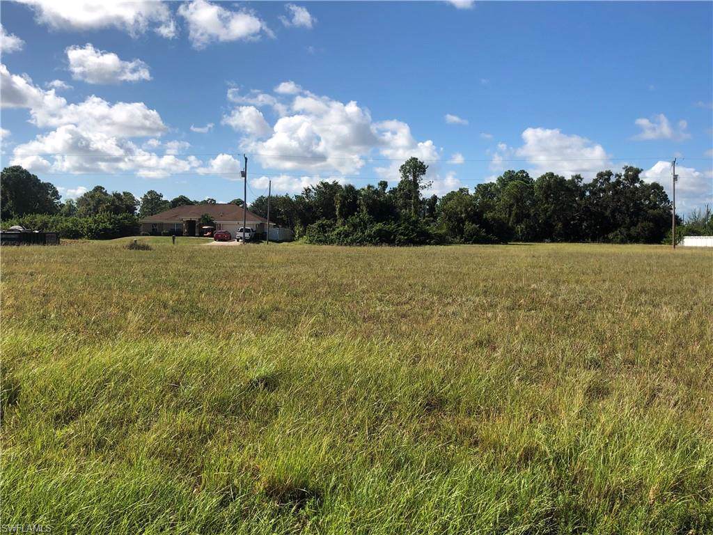 1012 36th Ln - Photo 1