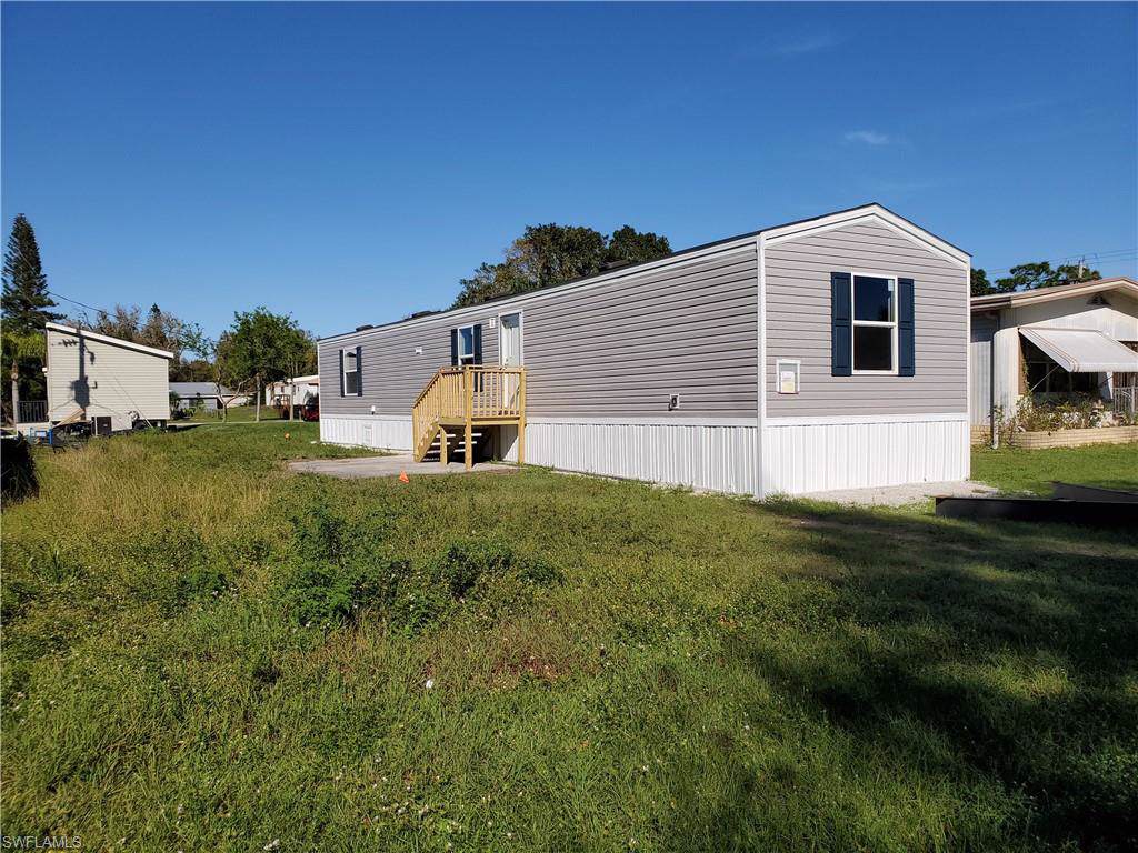 328 Sacramento St - Photo 1