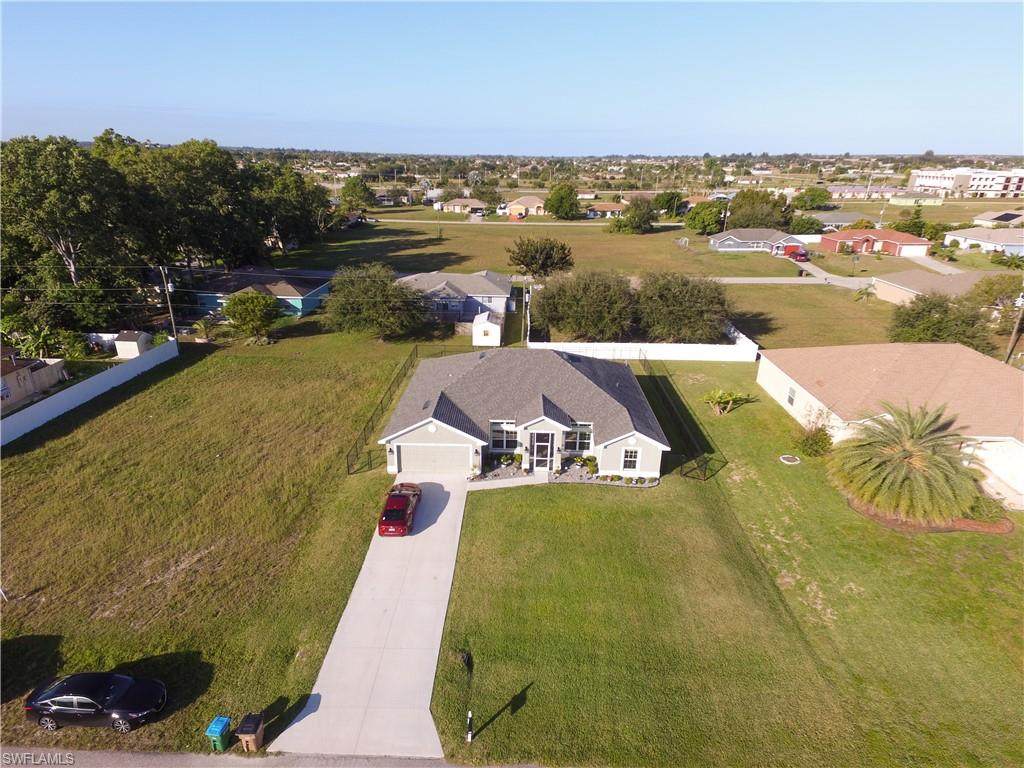 1418 18th Avenue - Photo 1