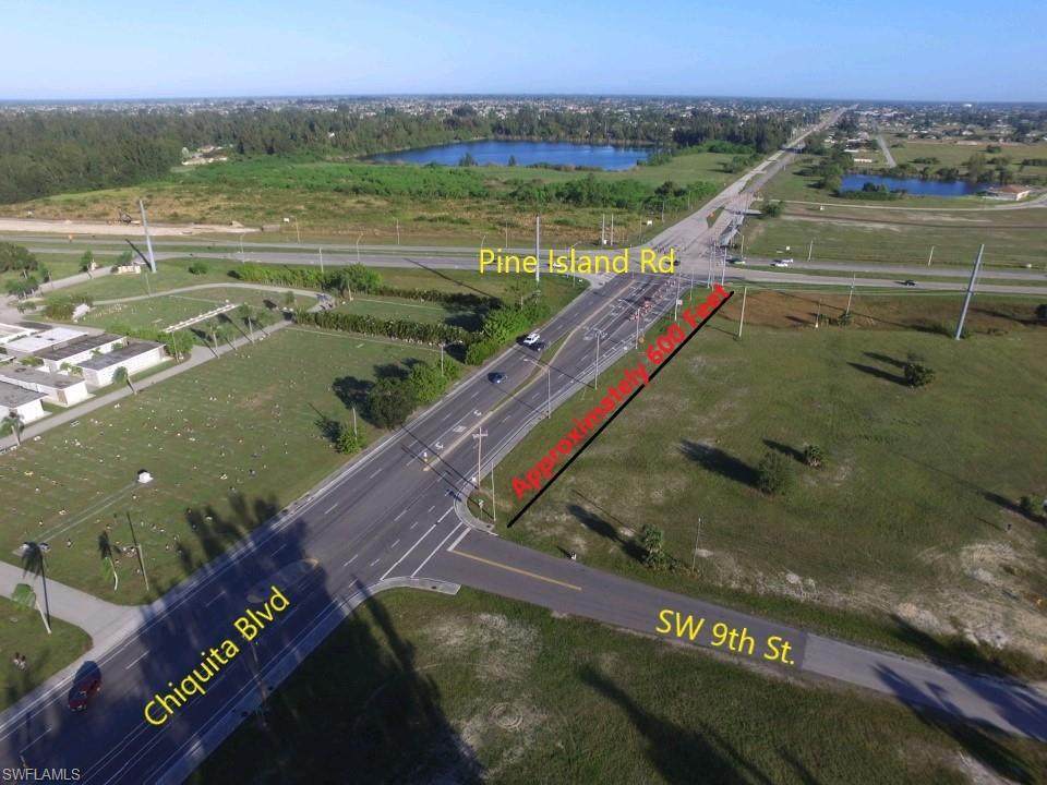 901 Chiquita Boulevard - Photo 1