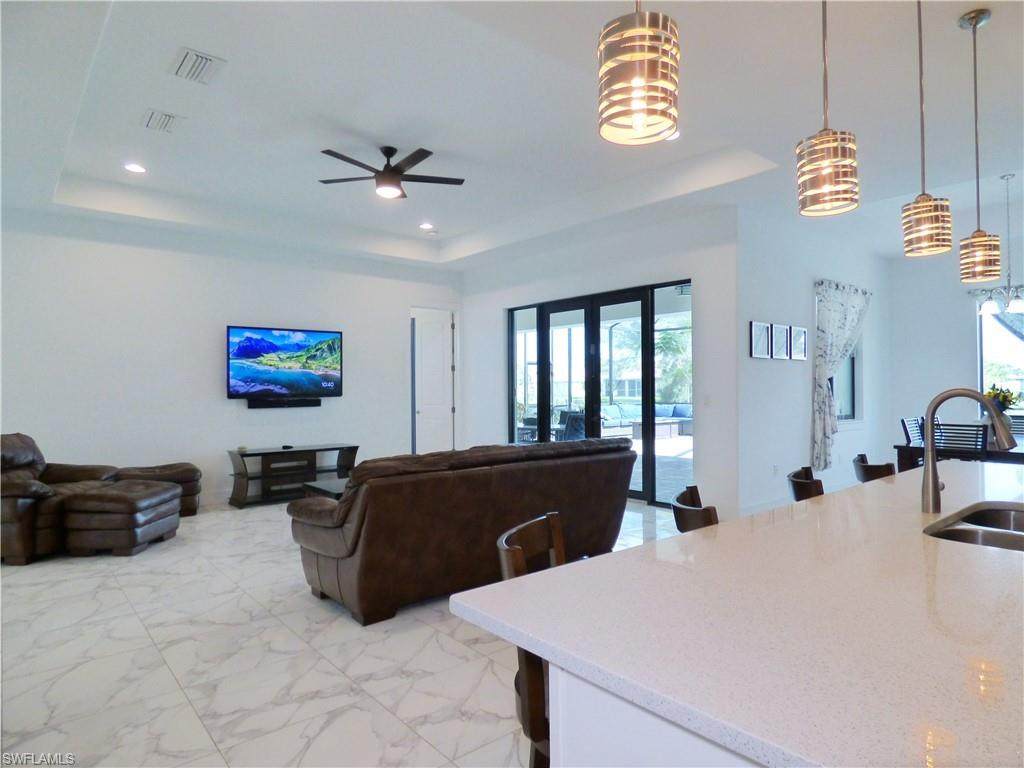 1217 15th Terrace - Photo 1