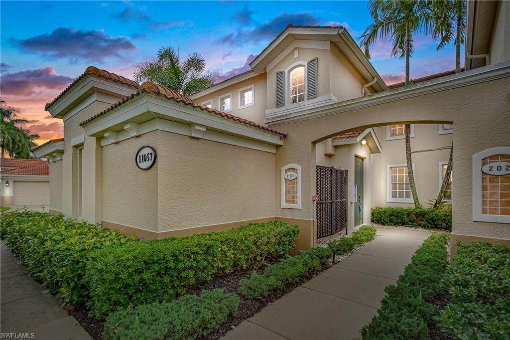 11057 Harbour Yacht Court - Photo 1