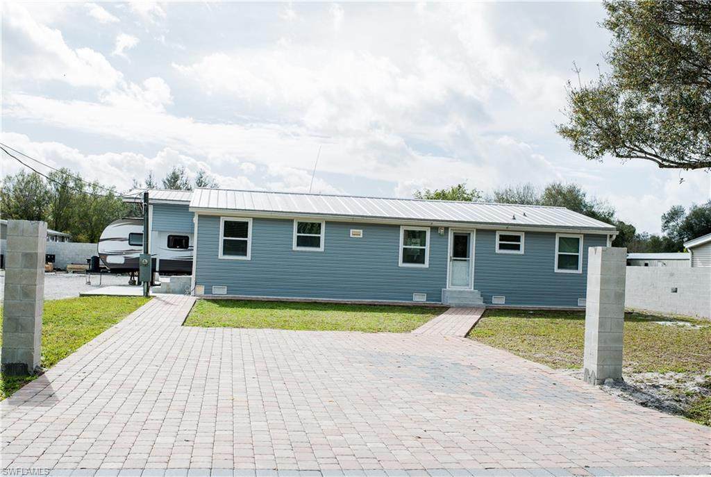 185 Favor Avenue - Photo 1