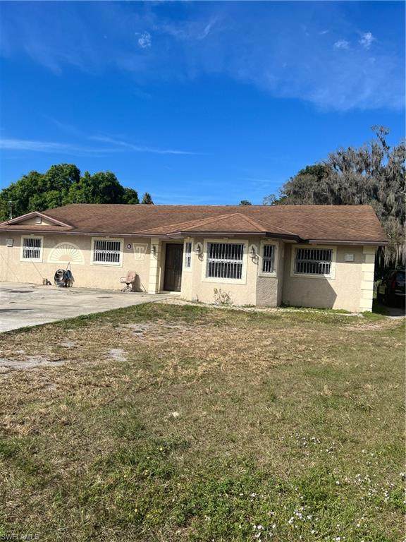 6184 Meadowview Circle - Photo 1