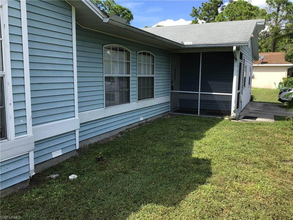 1217 Wells Avenue - Photo 1