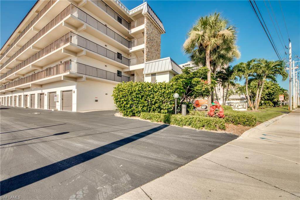 2088 Estero Boulevard - Photo 1