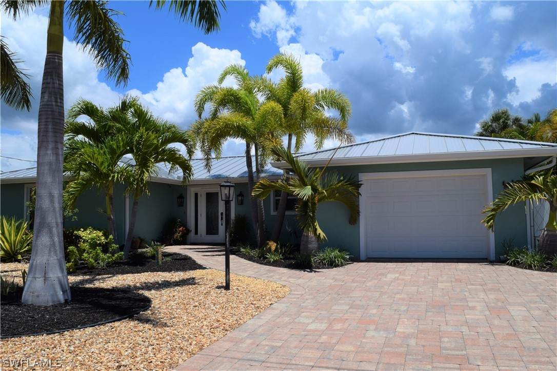11 Sunview Boulevard - Photo 1