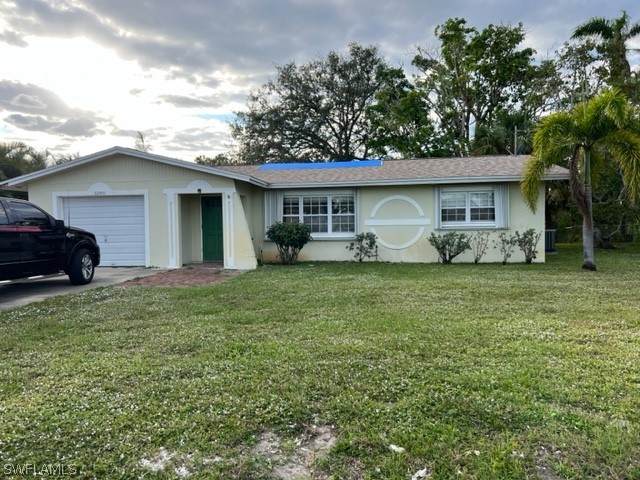 2209 Santiago Avenue - Photo 1