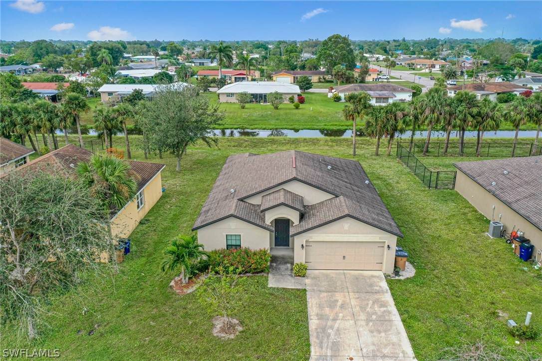 407 Shadow Lakes Drive - Photo 1