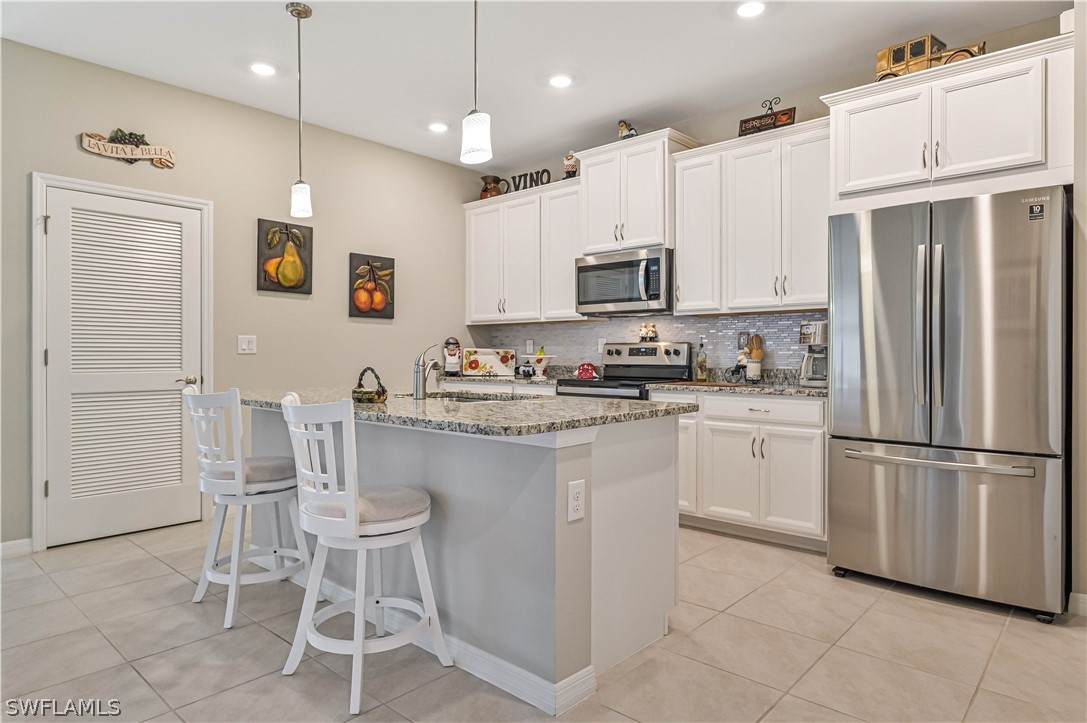 3033 Royal Gardens Avenue - Photo 1