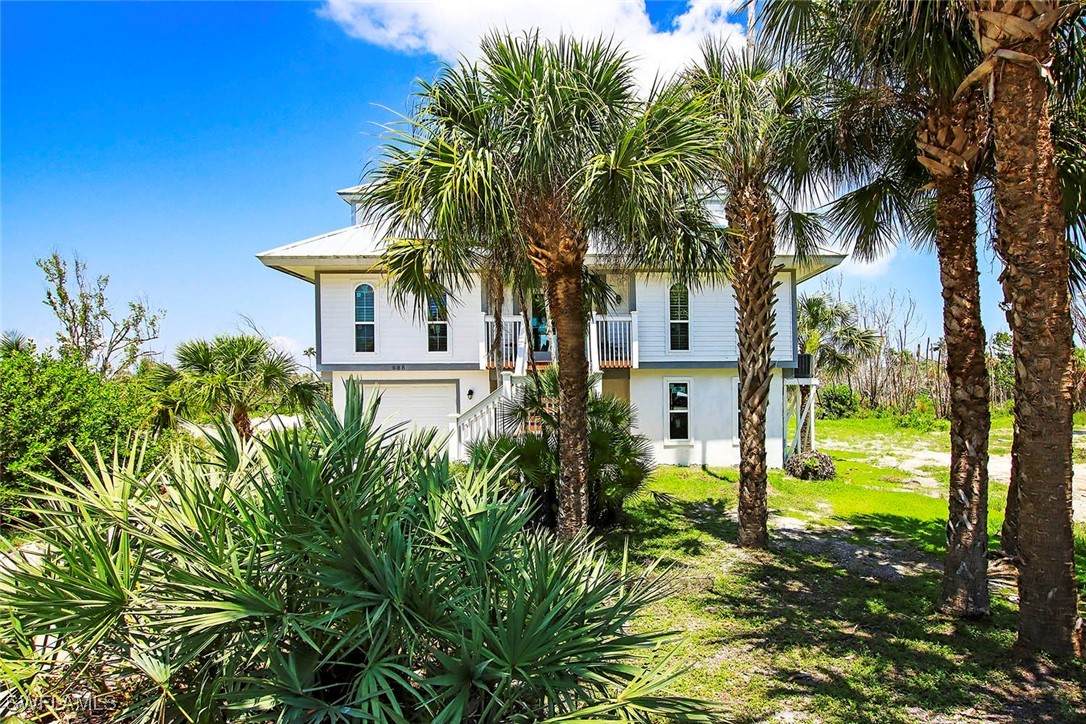 588 Hideaway Court - Photo 1