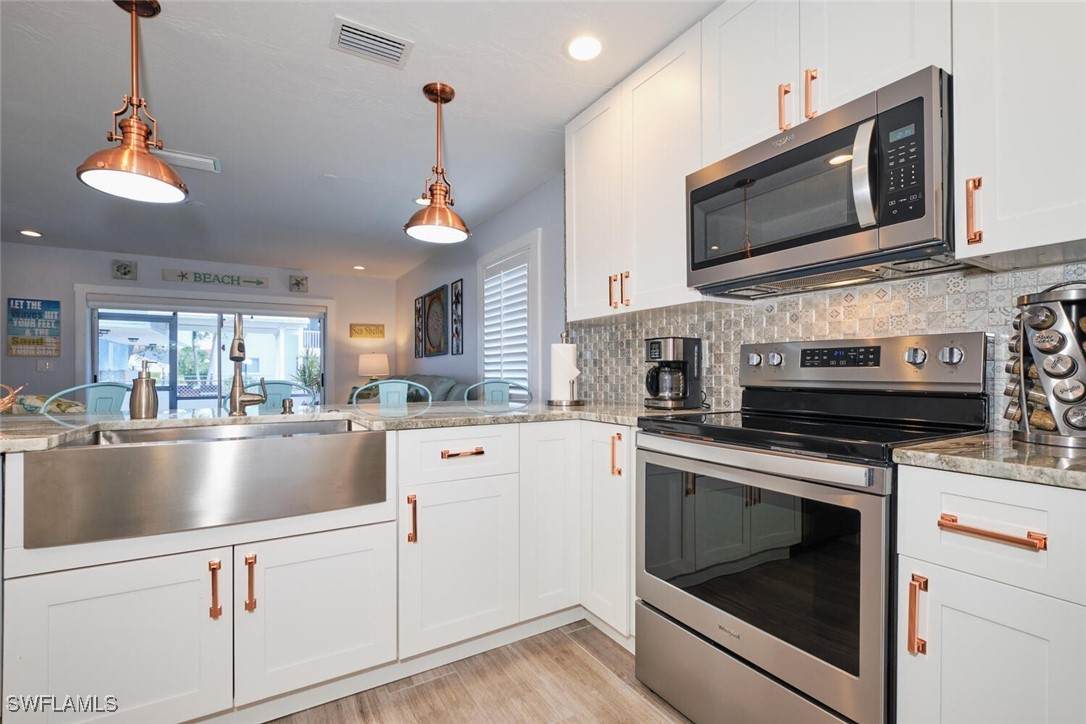 5027 16th Place - Photo 1