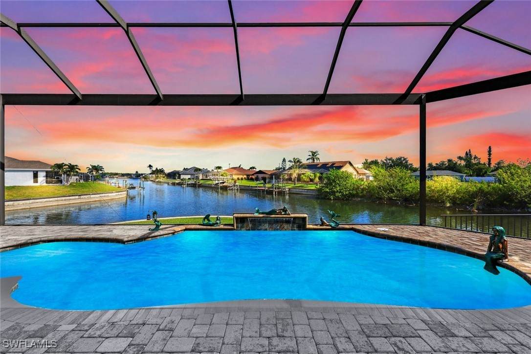 225 12th Terrace - Photo 1