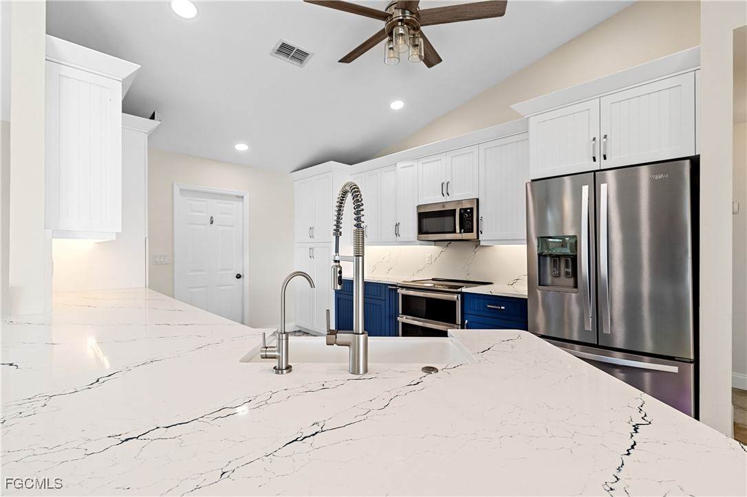 919 6th Place - Photo 1