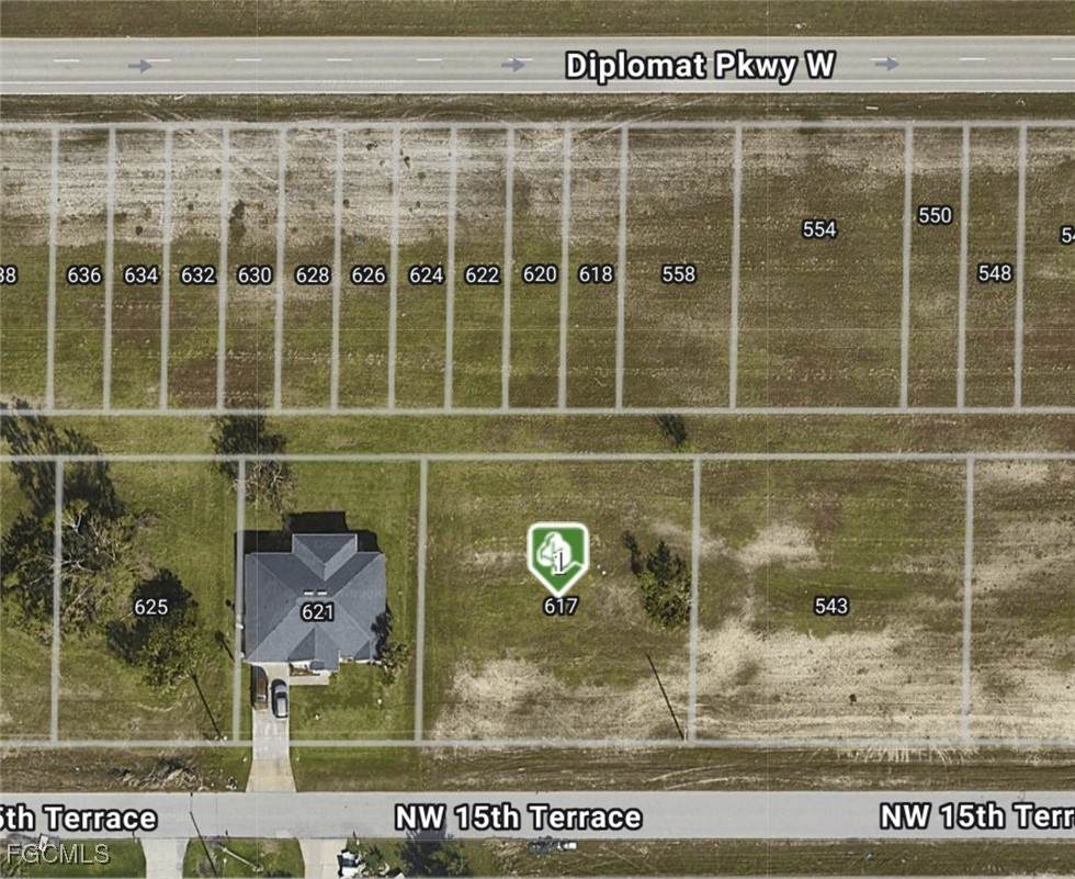 617 15th Terrace - Photo 1