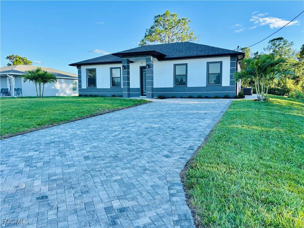 563 Oakshire Lane - Photo 1