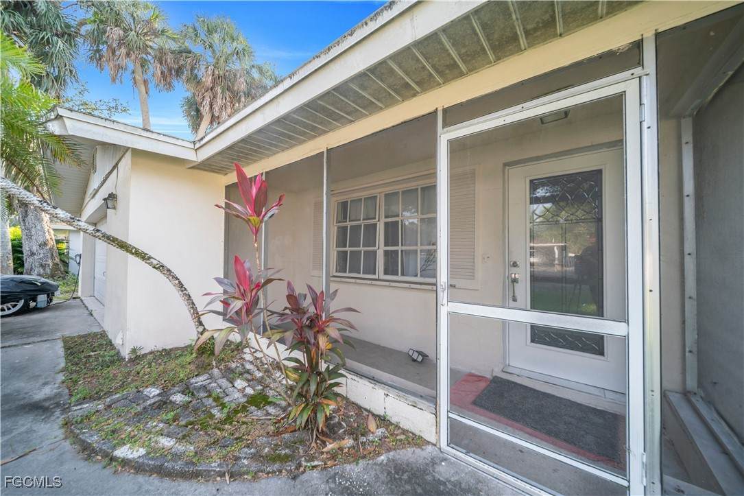 614 Carolina Avenue - Photo 1