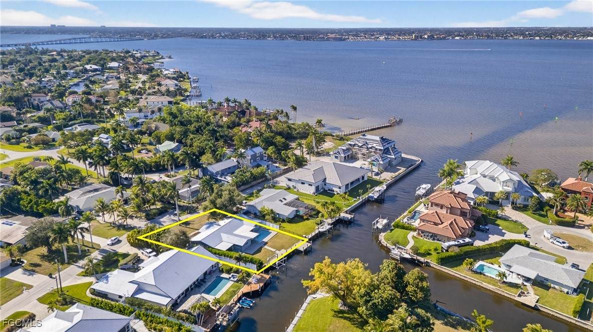 541 Bayside Drive - Photo 1