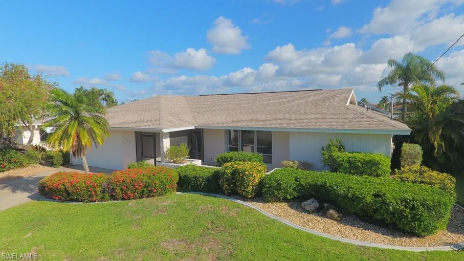 705 49th Ln - Photo 1