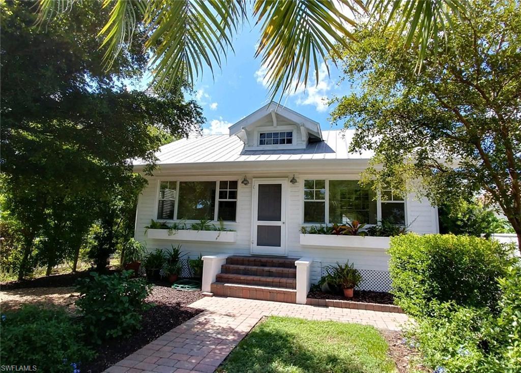 1310 Poinciana Ave - Photo 1