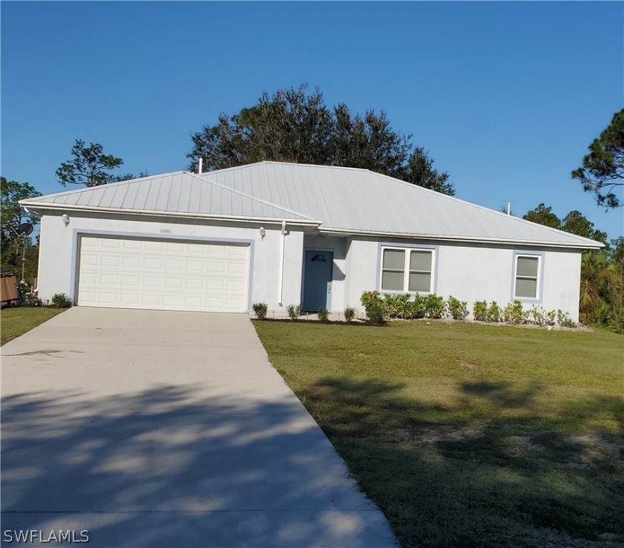 1605 Hibiscus Avenue - Photo 1