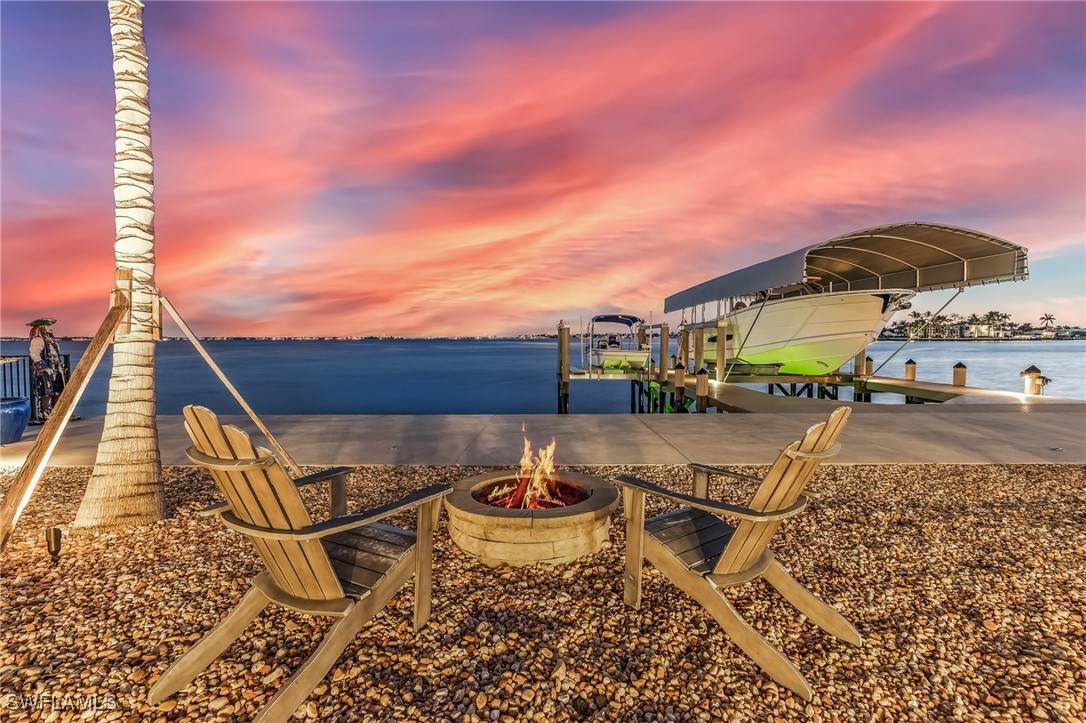 2286 28th Street - Photo 1