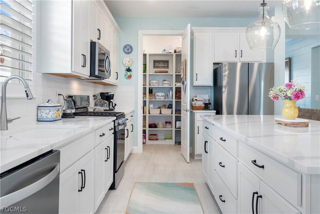 15877 Shoreline Drive - Photo 1