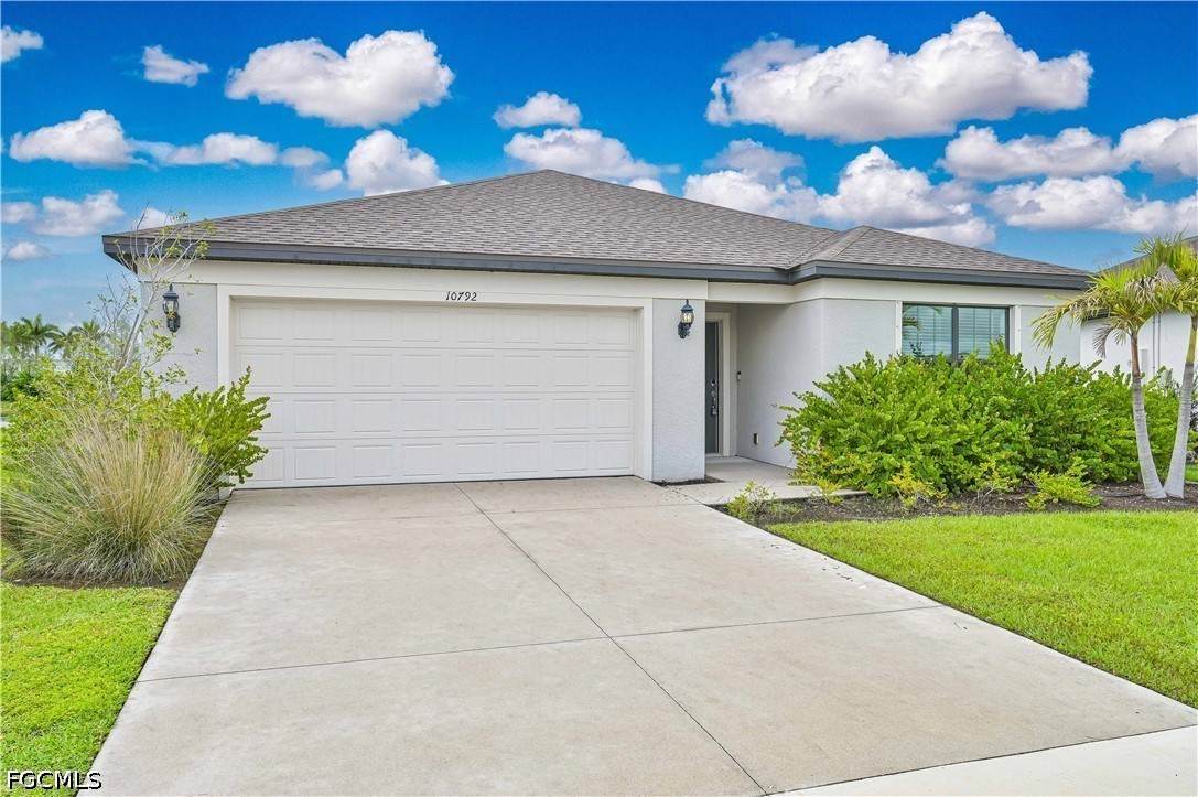 10792 Firebush Circle - Photo 1
