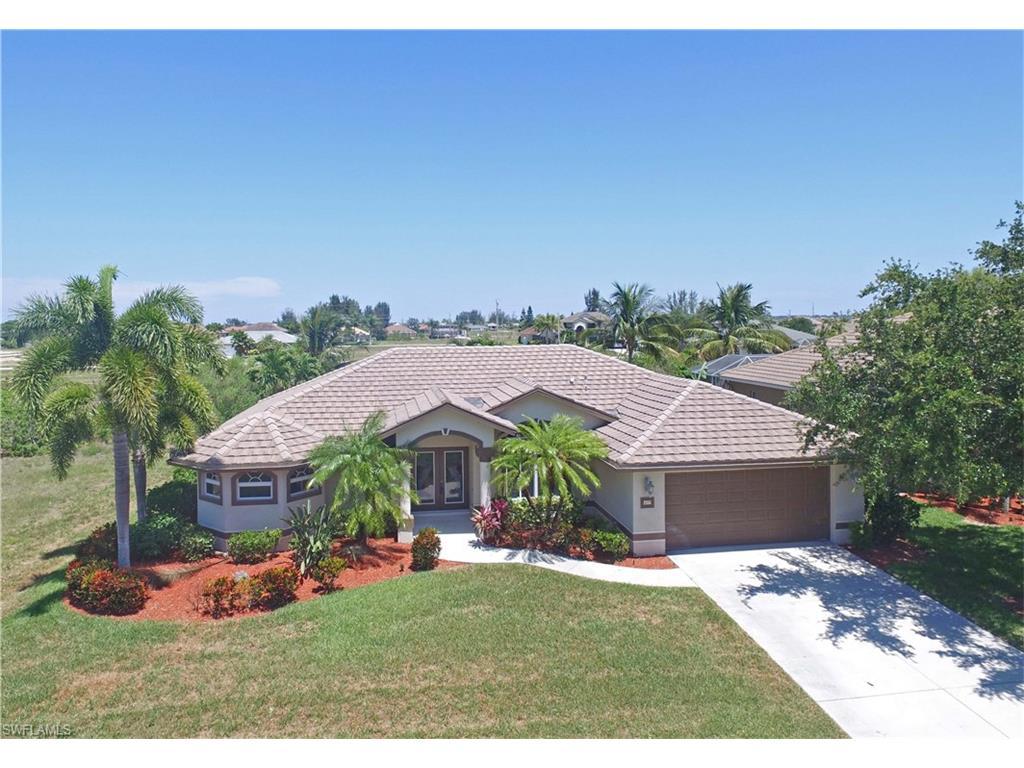 233 NW 39th Ave, Cape Coral, FL 33993 (#216017318) :: Homes and Land Brokers, Inc