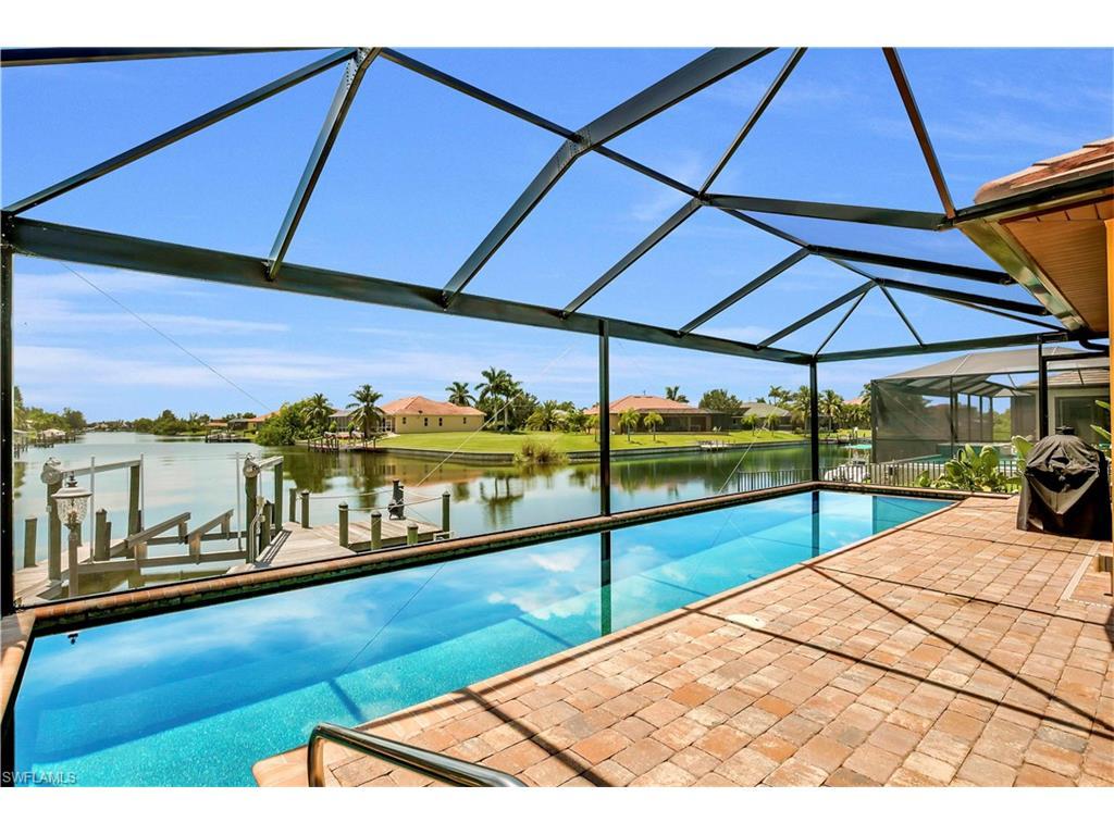 2724 Gleason Pky, Cape Coral, FL 33914 (#216052668) :: Homes and Land Brokers, Inc