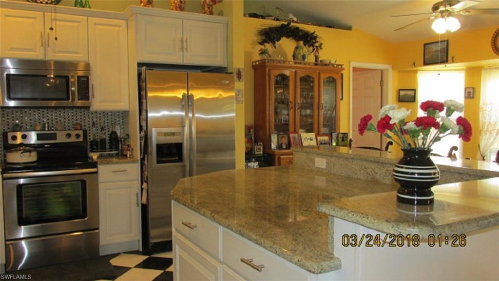 1227 2nd Pl - Photo 1