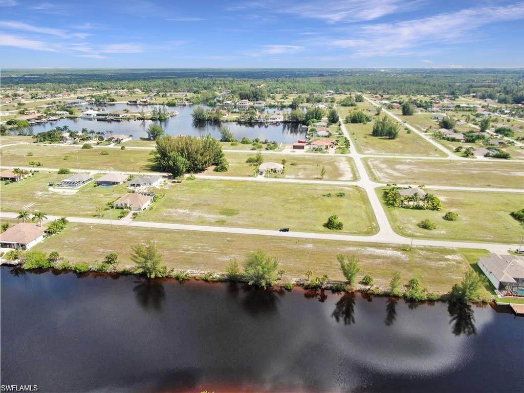 2808 46th Avenue - Photo 1