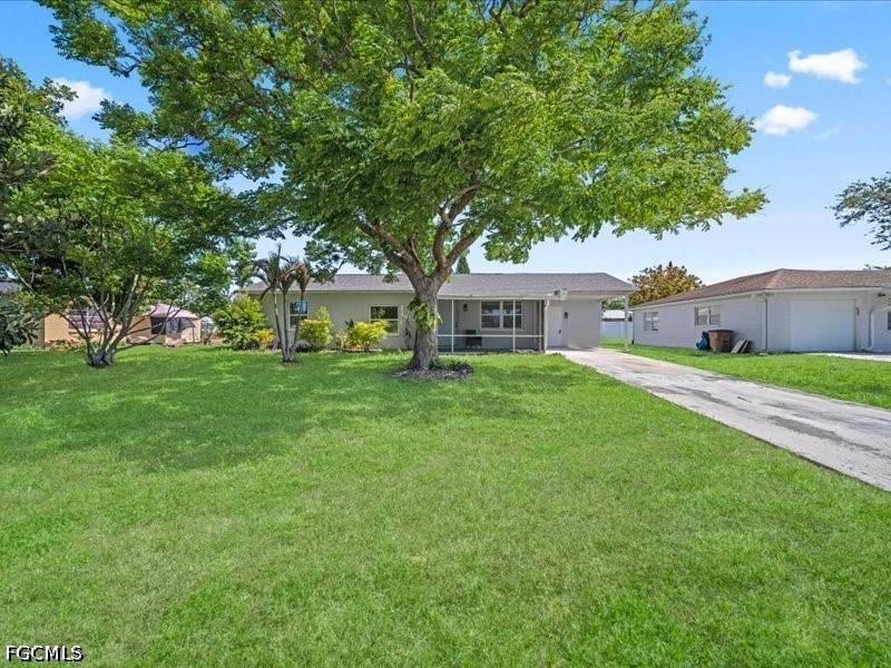 121 3rd Street - Photo 1