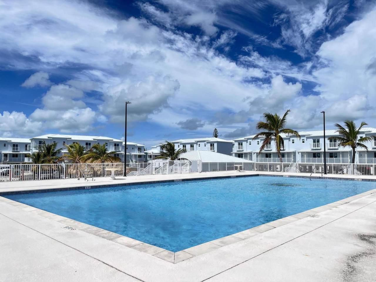 10877 Overseas Highway - Photo 1