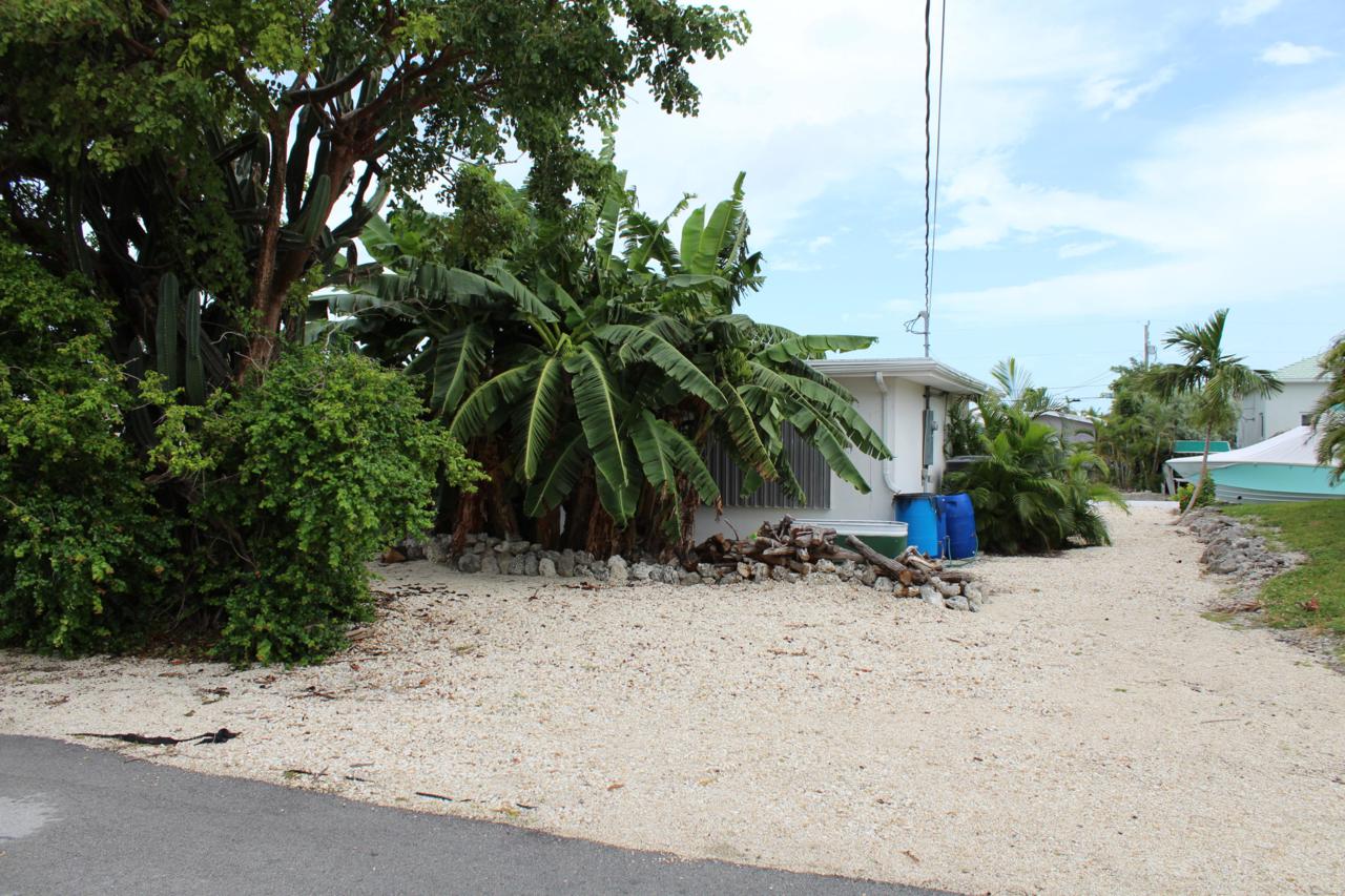 21051 6Th Avenue - Photo 1