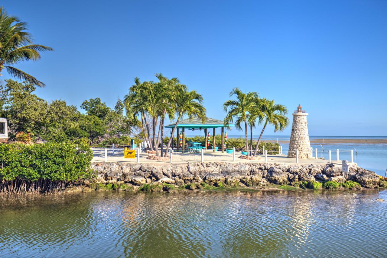 6099 Overseas Highway - Photo 1