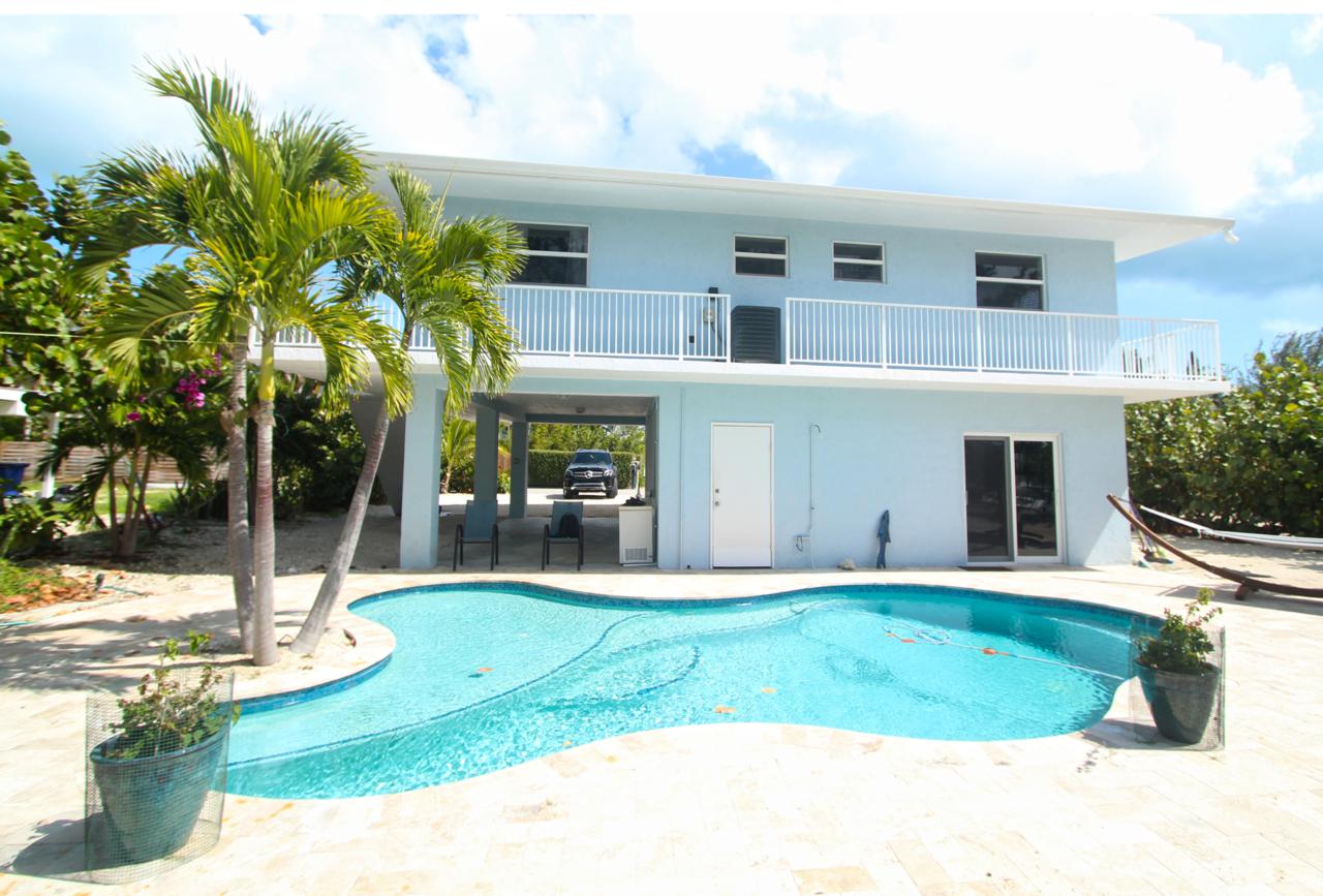 120 Columbus Drive - Photo 1
