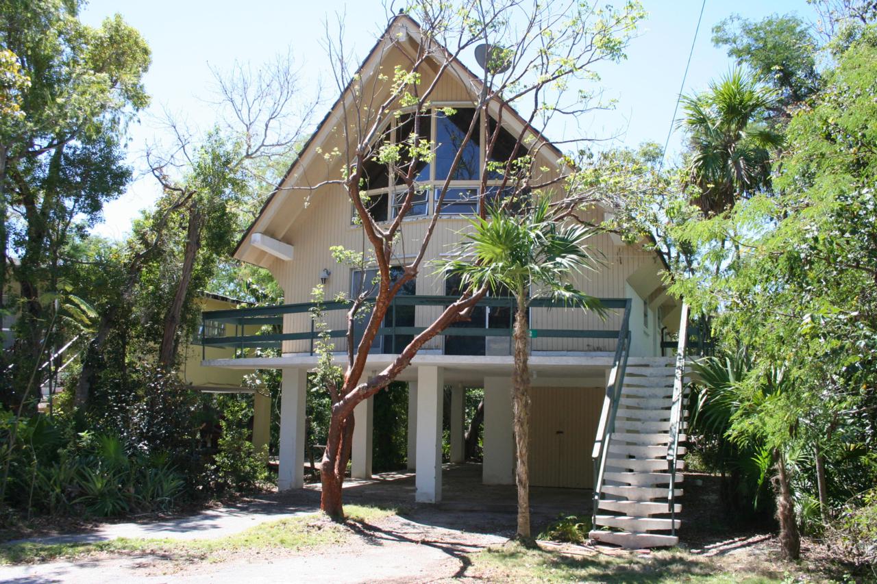 202 Mahogany Drive - Photo 1