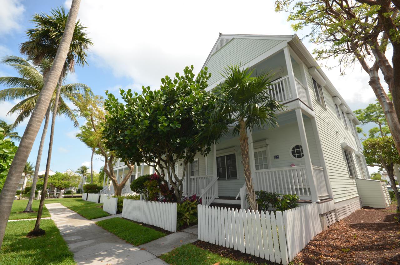 7055 Harbor Village Drive - Photo 1