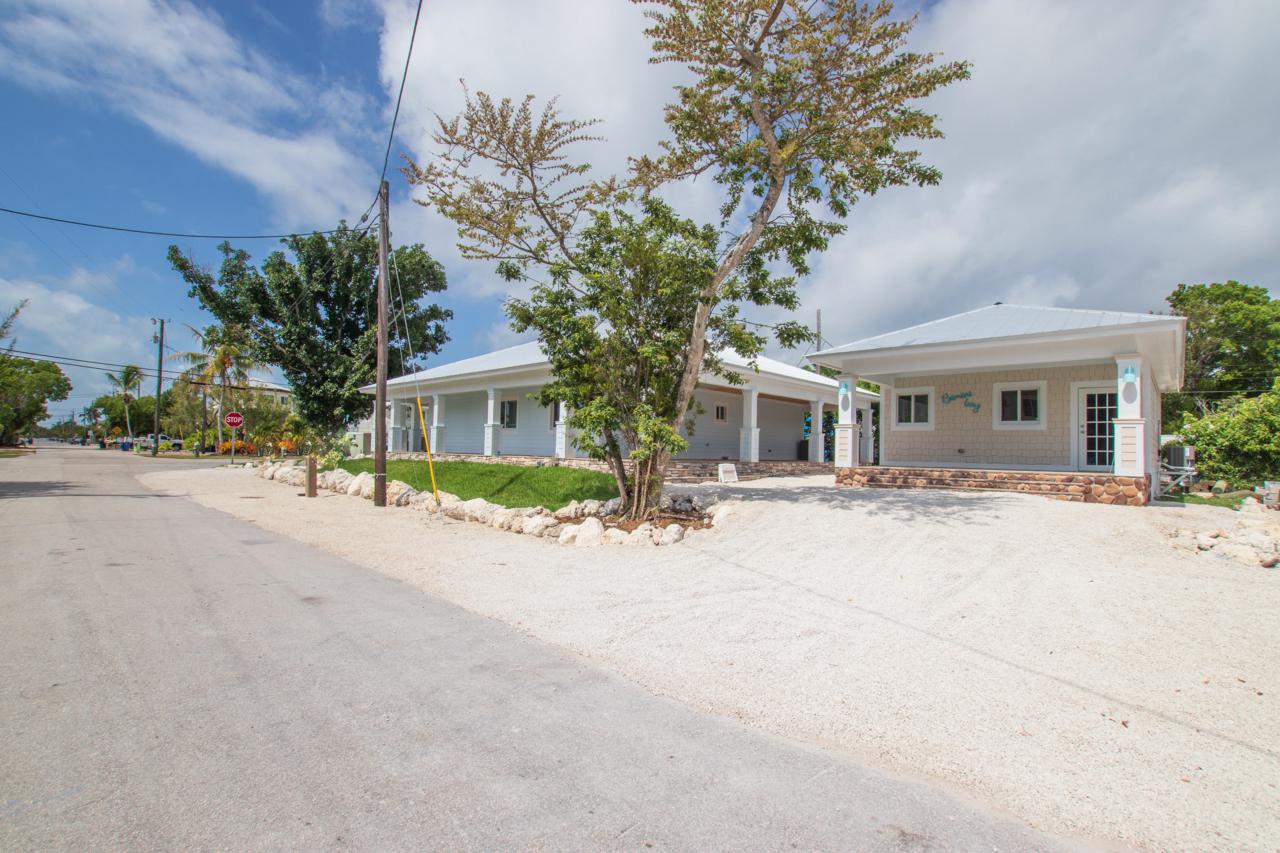 873 La Paloma Road - Photo 1