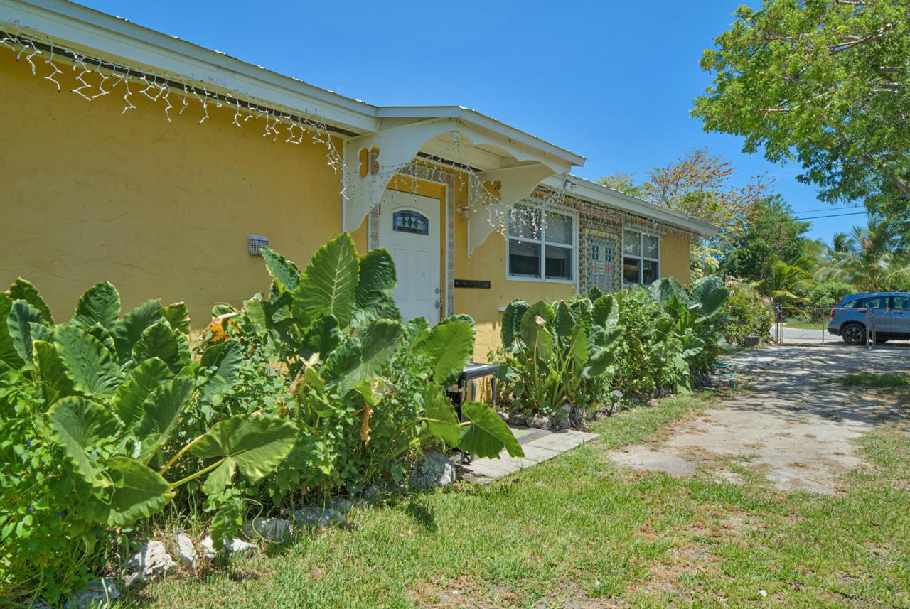 30431 Poinciana Road - Photo 1