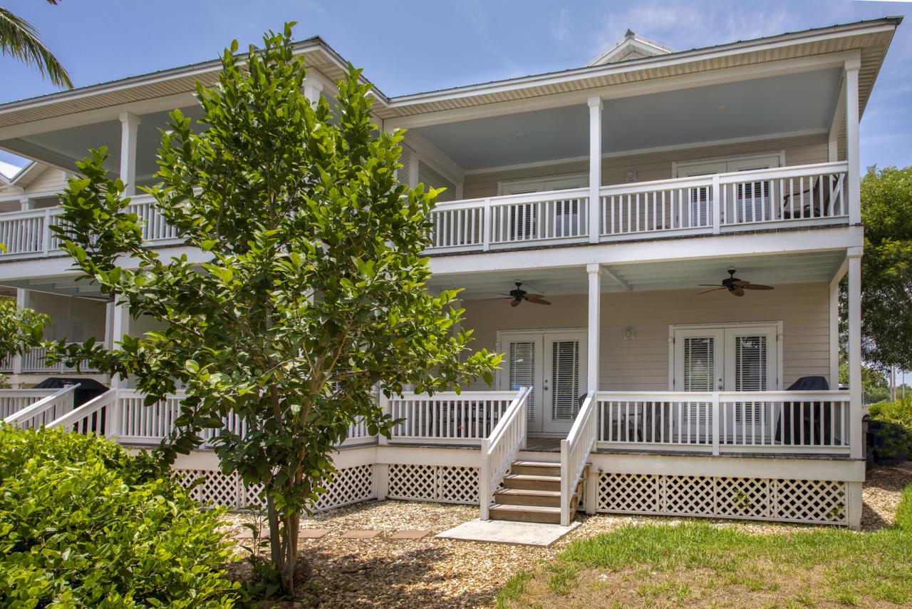 36 Coral Way - Photo 1