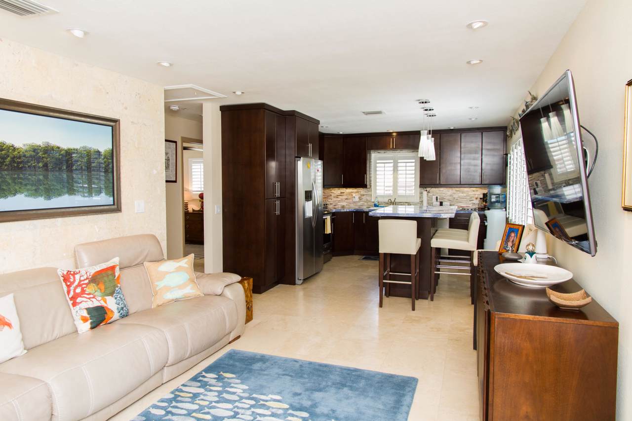 195 Azalea Street - Photo 1