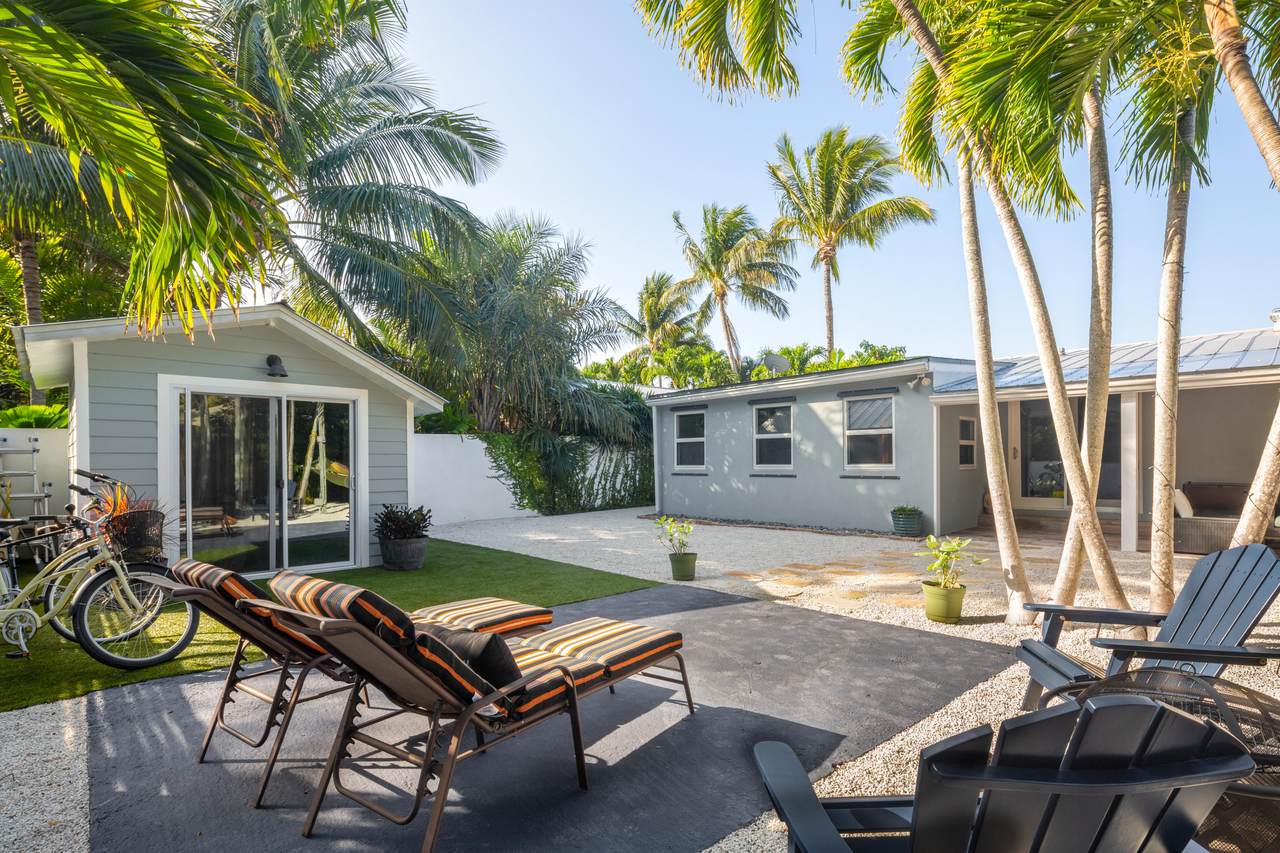 1617 Bahama Drive - Photo 1