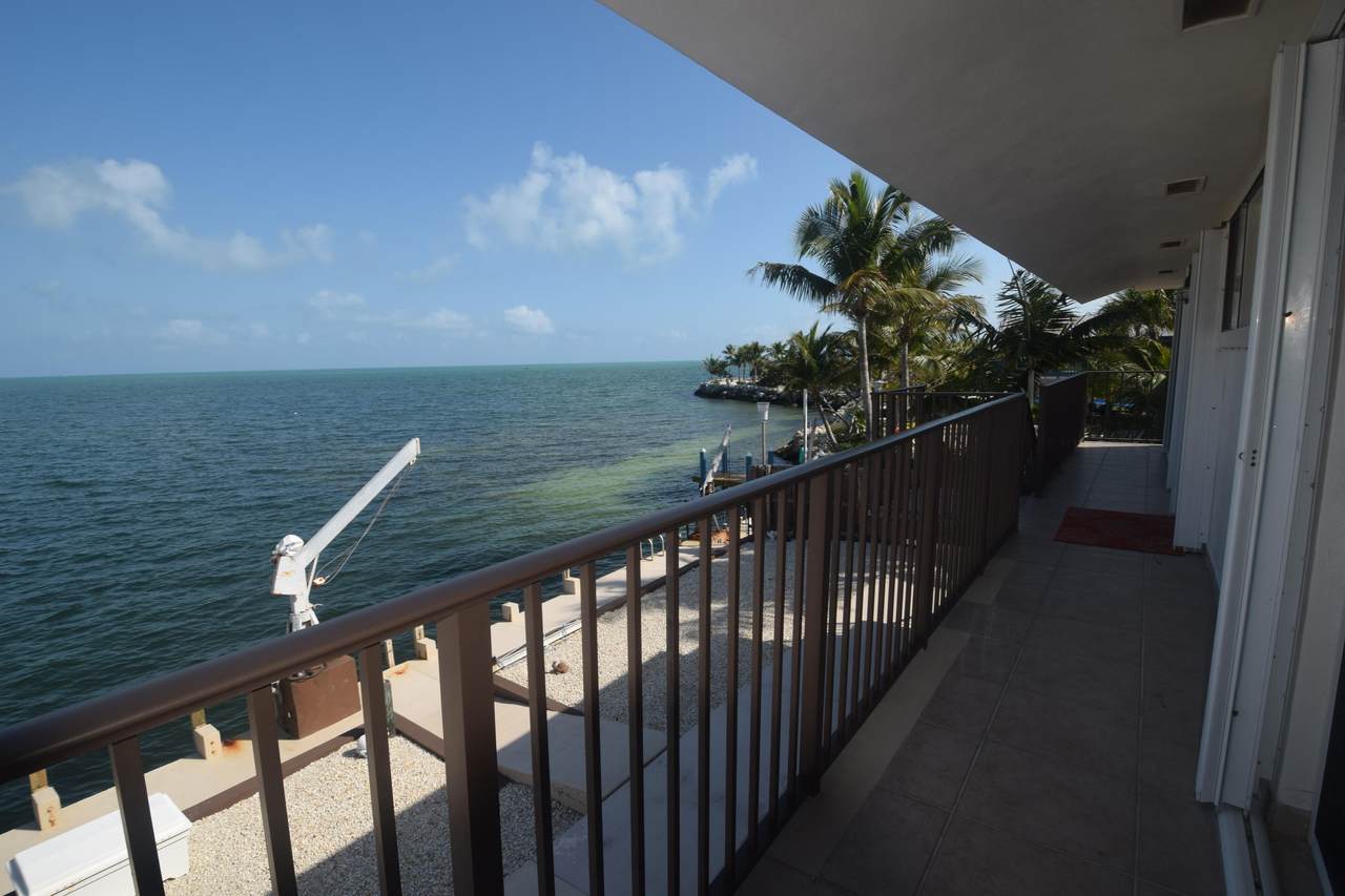2 Beach Road - Photo 1