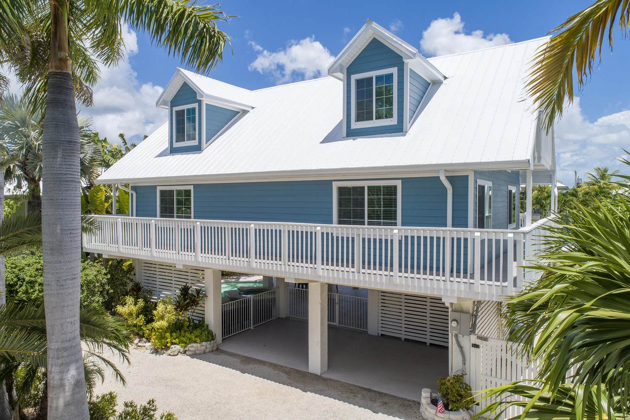 959 Bay Drive - Photo 1