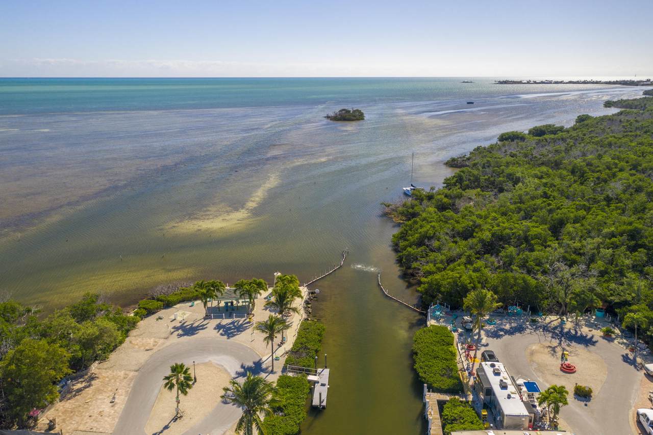 6099 Overseas Highway - Photo 1