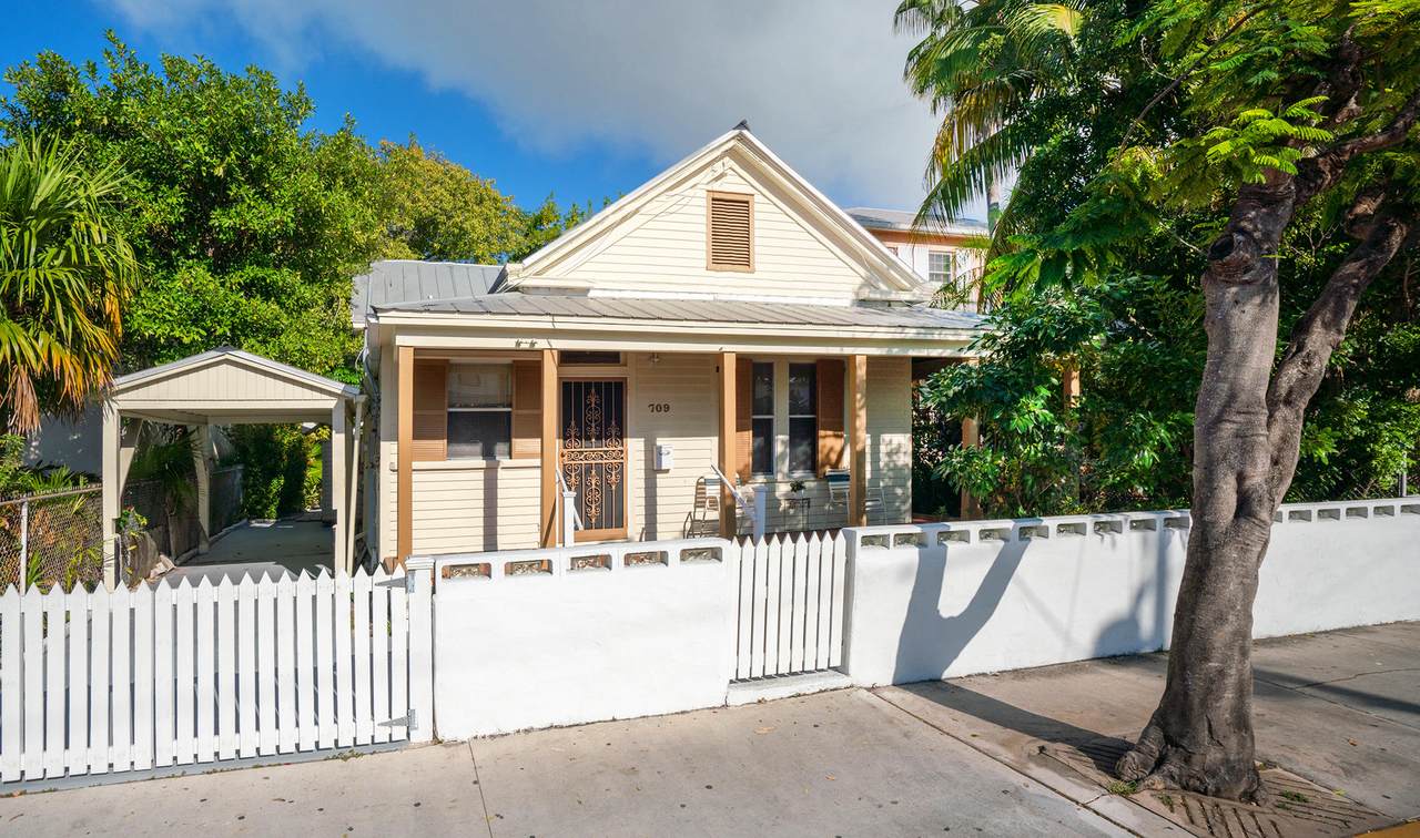 709 Whitehead Street - Photo 1