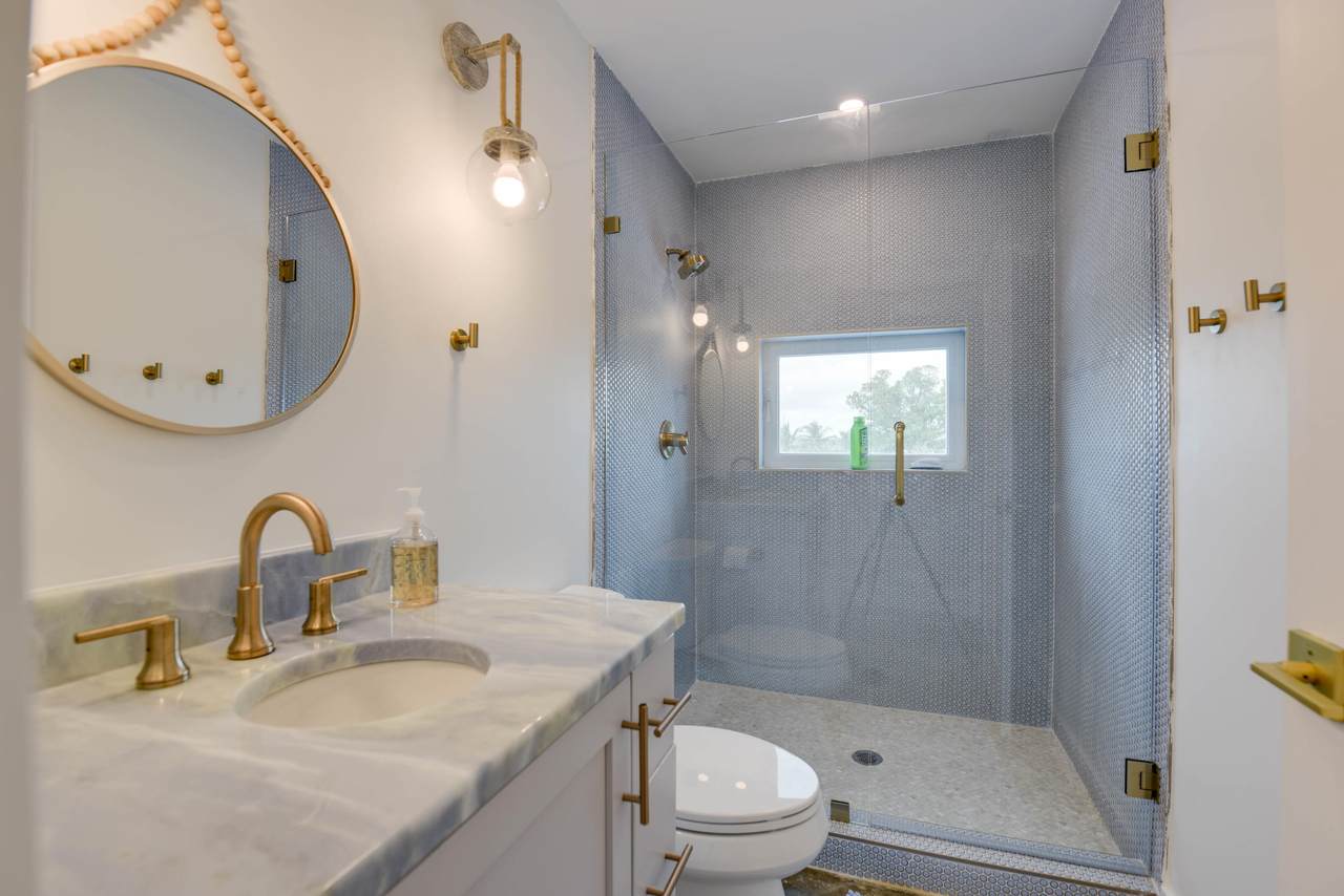 474 Shore Drive - Photo 1