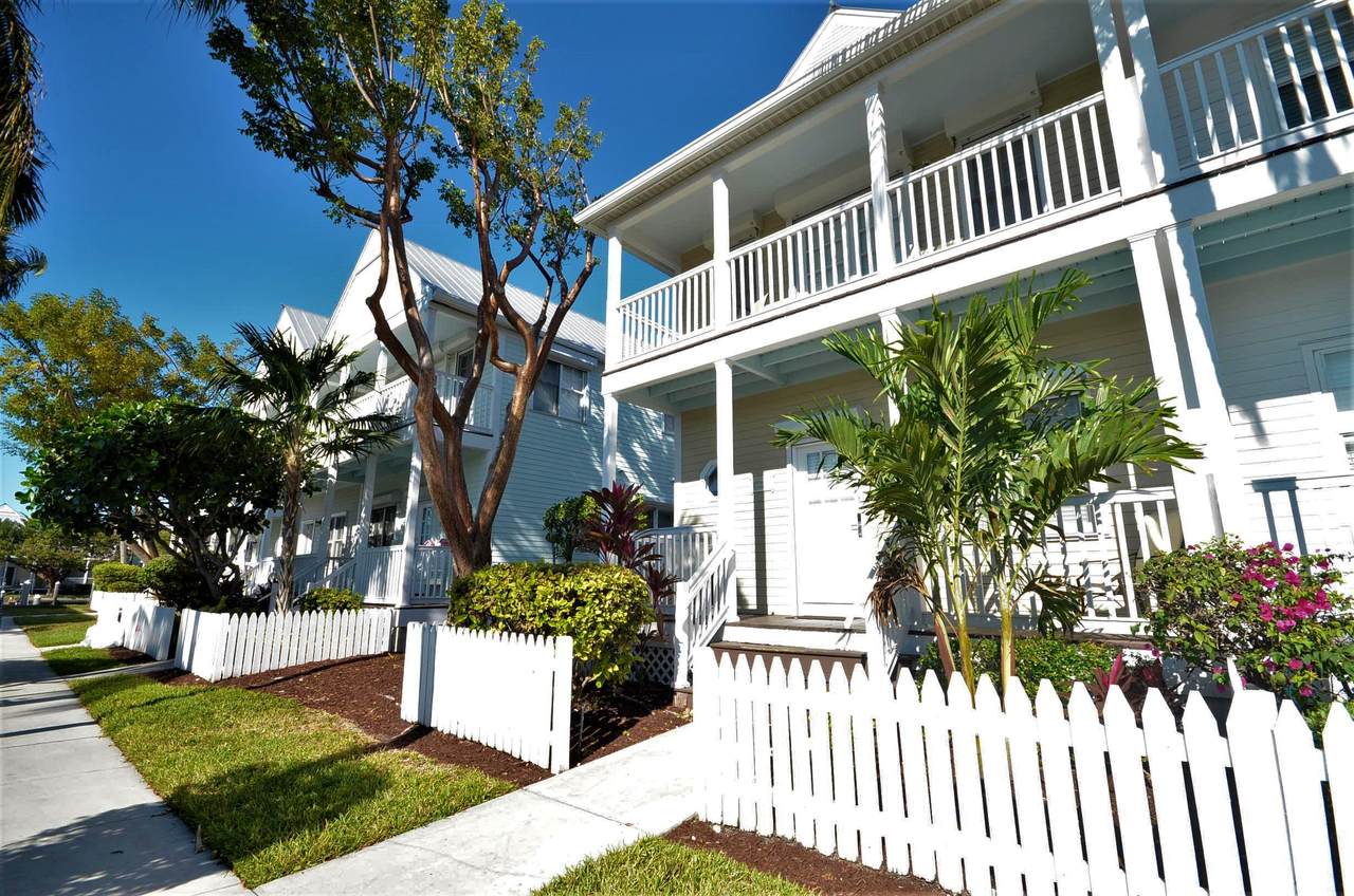 7054 Harbor Village Drive - Photo 1